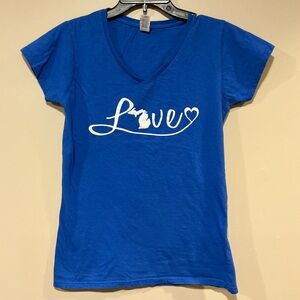 Gildan Blue Women's Tee with Love Graphic
